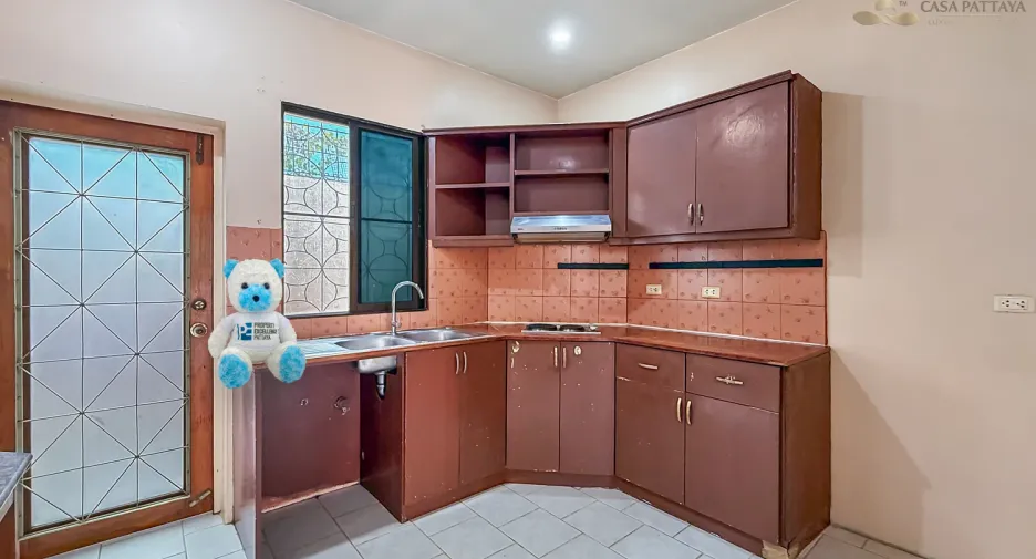 For sale 2 bedrooms townhouse in Bang Lamung, Chonburi