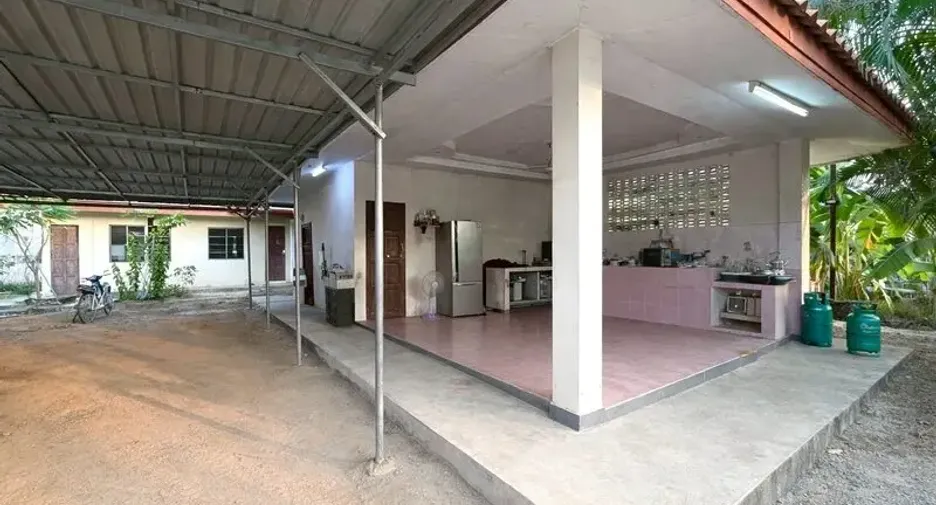 For sale 4 bedrooms villa in Huay Yai, Pattaya