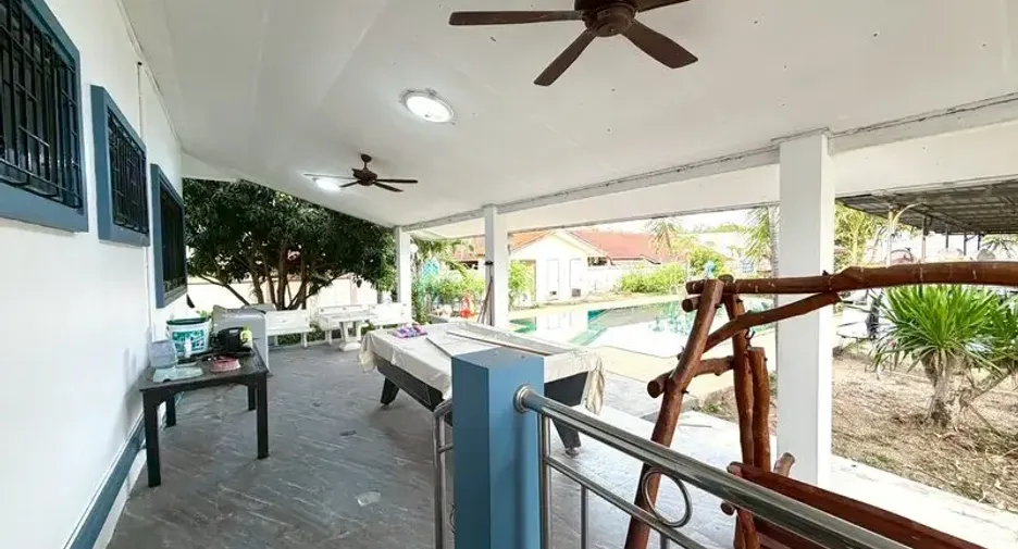 For sale 4 bedrooms villa in Huay Yai, Pattaya