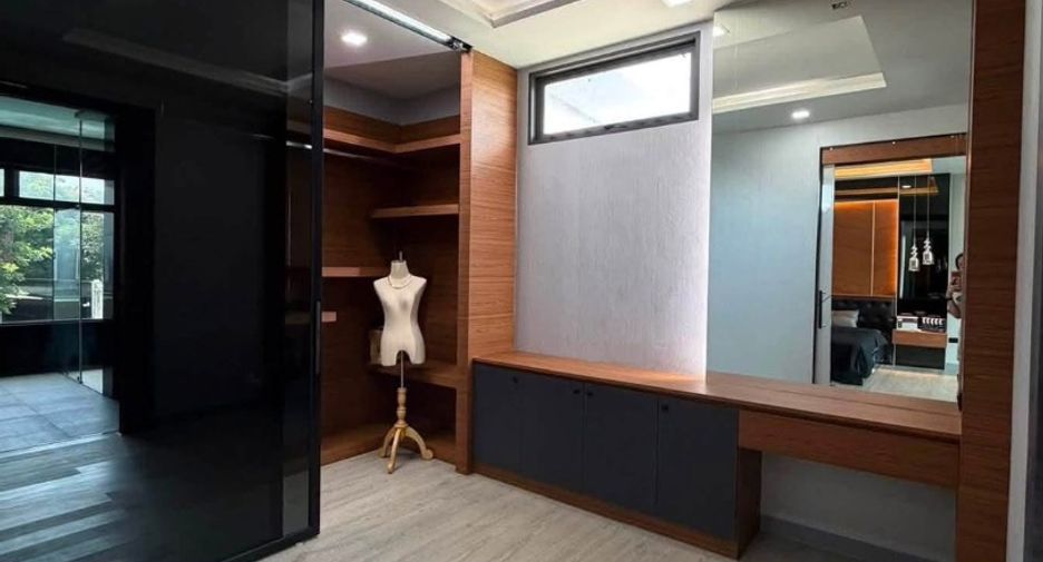 Haus zur Miete mit 3 Zimmer in Bang Lamung, Chonburi