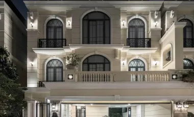 For sale and for rent 4 bedrooms house in Watthana, Bangkok