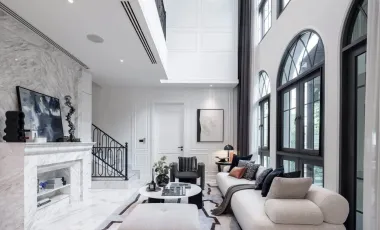 For sale and for rent 4 bedrooms house in Watthana, Bangkok