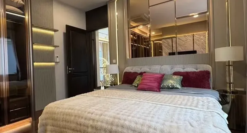 For sale and for rent 4 bedrooms house in Lat Krabang, Bangkok