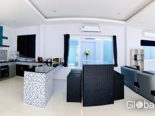 Продажа 2 спальни дом в Катху, Пхукет