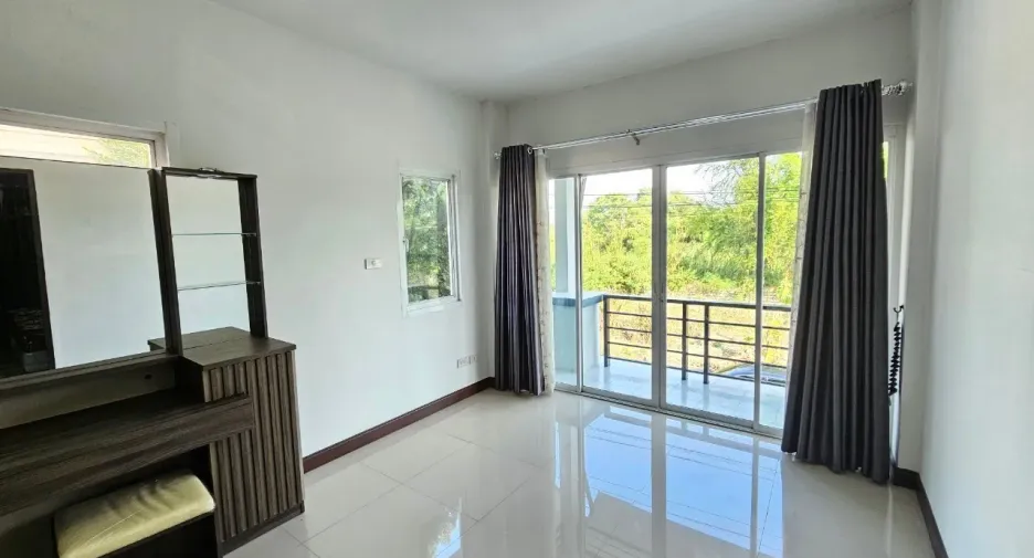 Casa en alquiler de 3 habitaciones en Phra Nakhon Si Ayutthaya, Phra Nakhon Si Ayutthaya