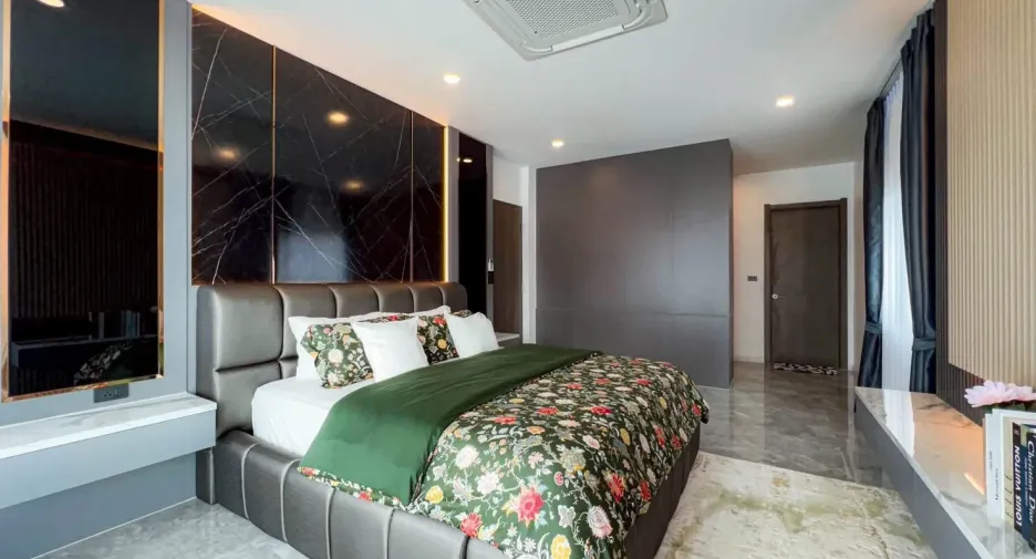 出售 5 卧室 别墅 在 Bang Lamung, Chon Buri
