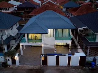 出售 5 卧室 别墅 在 Bang Lamung, Chon Buri