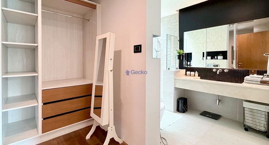 Haus zur Miete mit 4 Zimmer in Bang Lamung, Chonburi