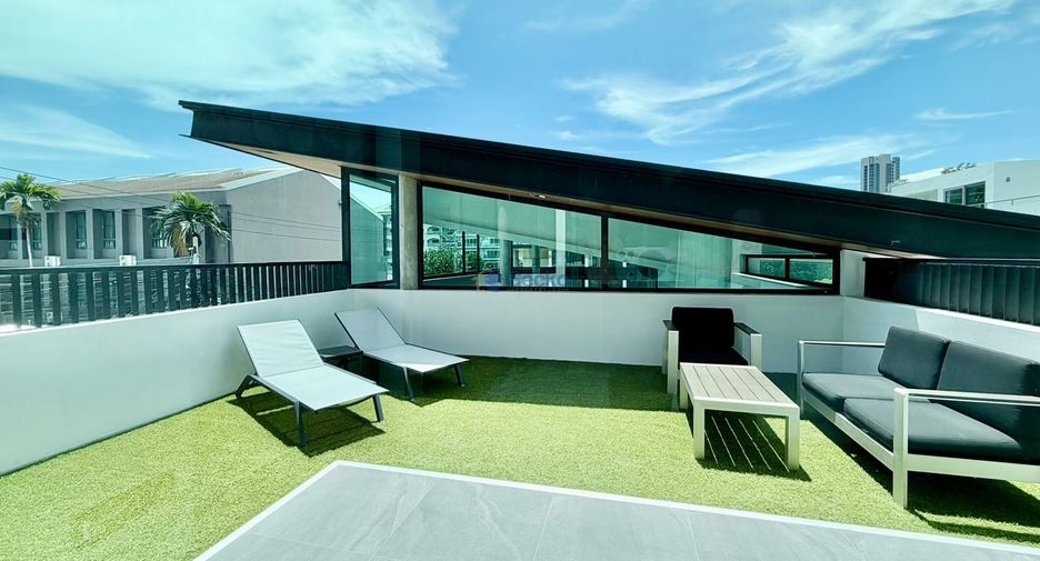 Haus zur Miete mit 4 Zimmer in Bang Lamung, Chonburi