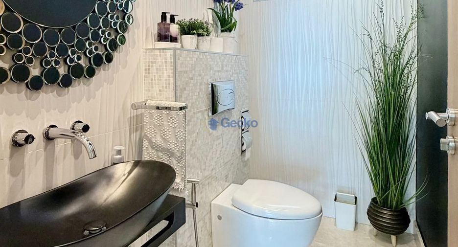 Haus zur Miete mit 4 Zimmer in Bang Lamung, Chonburi