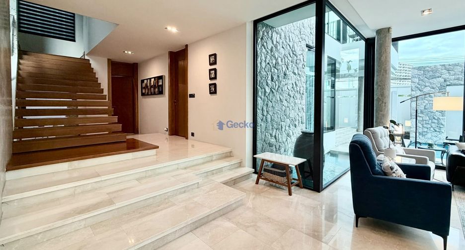 Haus zur Miete mit 4 Zimmer in Bang Lamung, Chonburi