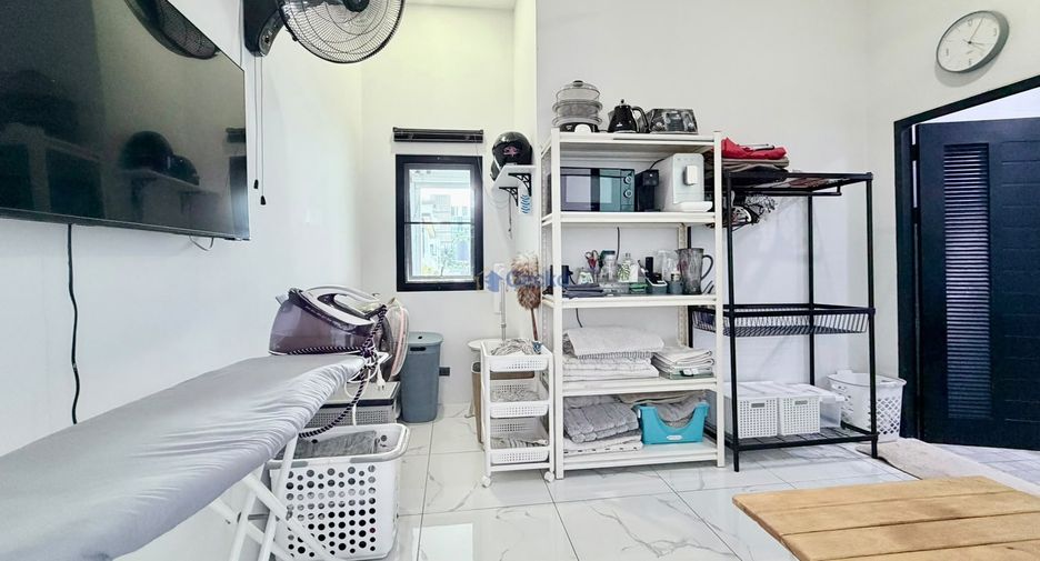 Haus zur Miete mit 4 Zimmer in Bang Lamung, Chonburi