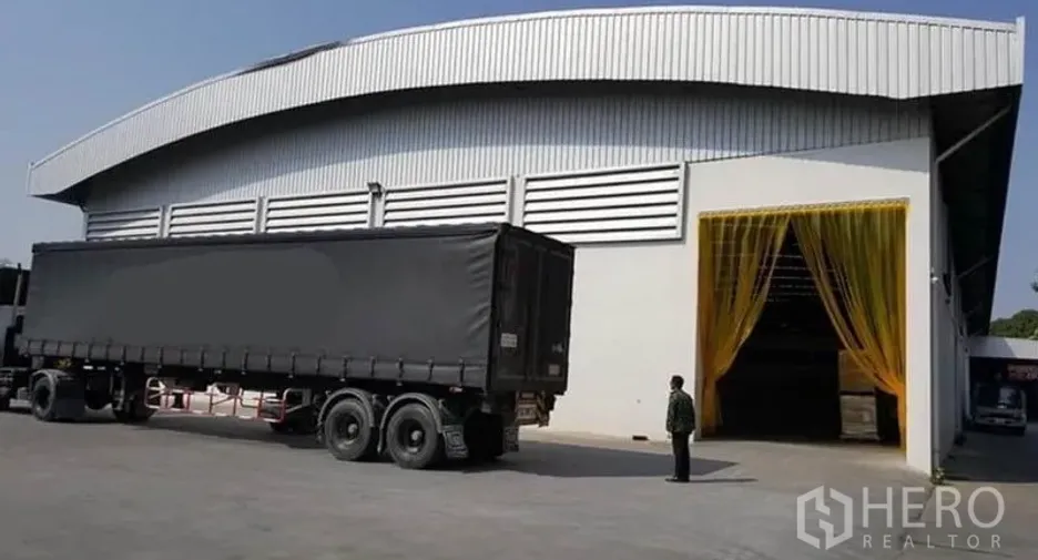 For rent そして for sale warehouse in Lam Luk Ka, Pathum Thani