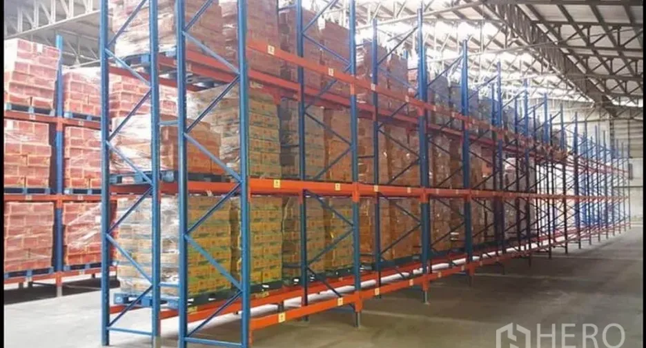 For rent そして for sale warehouse in Lam Luk Ka, Pathum Thani