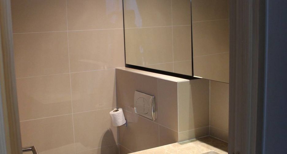 For rent and for sale 1 bed condo in Watthana, Bangkok