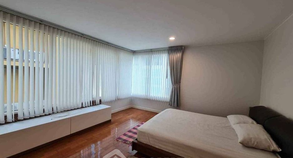Wohnung zur Miete mit 3 Zimmer in Pathum Wan, Bangkok