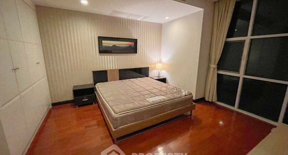 À louer 2 chambres condo à Watthana, Bangkok