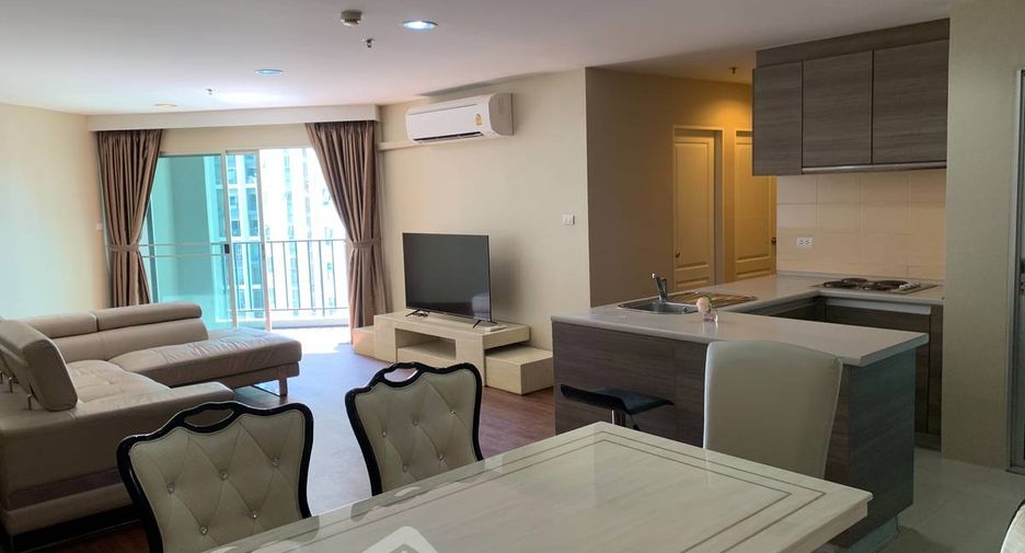 For rent 2 bedrooms condo in Huai Khwang, Bangkok