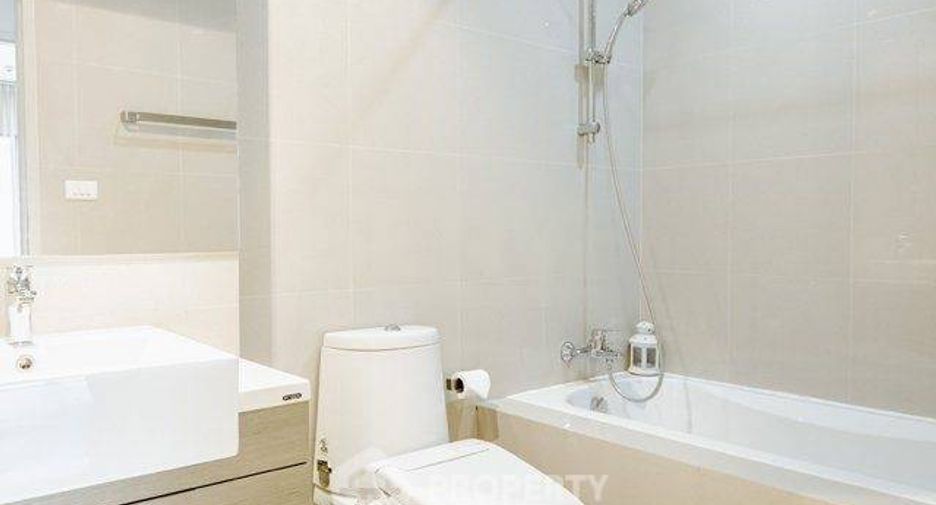 Condo en alquiler de 2 habitaciones en Khlong Toei, Bangkok