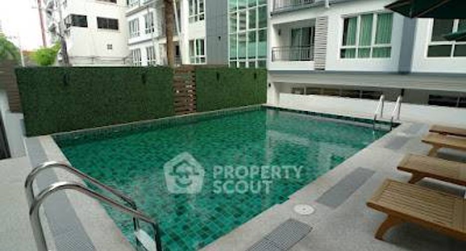 À vendre 2 chambres condo à Khlong Toei, Bangkok