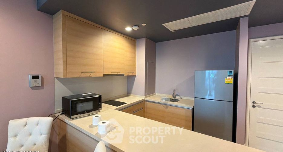 À louer et à vendre 1 chambre condo à Khlong Toei, Bangkok