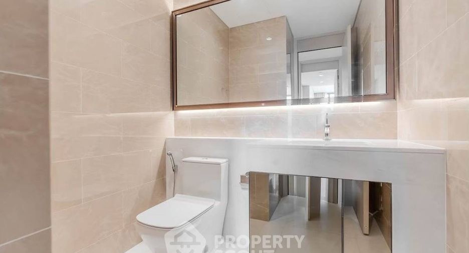 For rent そして for sale 2 ベッドルーム condo in Pathum Wan, Bangkok