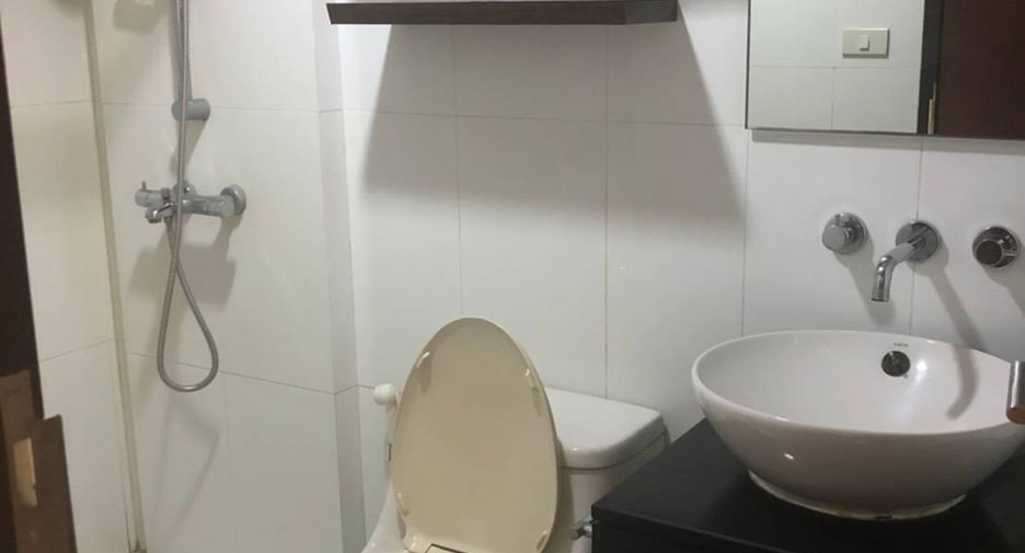 Condo en alquiler y en venta de 2 habitaciones en Pathum Wan, Bangkok