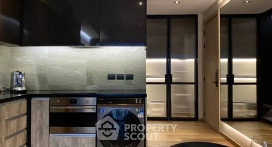 For rent and for sale 2 bedrooms condo in Watthana, Bangkok