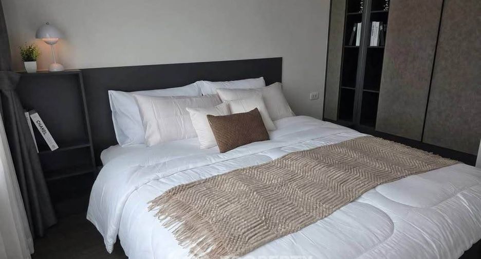 For sale 1 bed condo in Phaya Thai, Bangkok