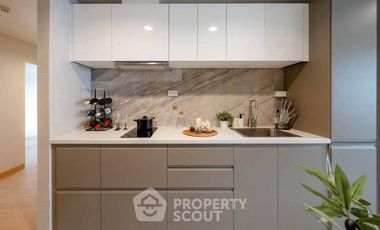 For sale 2 ベッドルーム condo in Khlong Toei, Bangkok