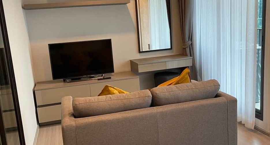 For rent 1 bed condo in Huai Khwang, Bangkok