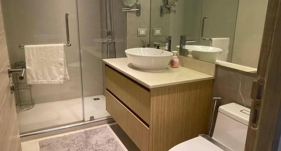 Condo en alquiler de 2 habitaciones en Watthana, Bangkok