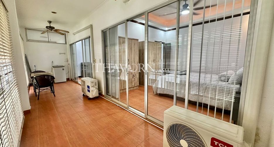 Продажа 2 спальни кондо в Йомтиен, Паттайя