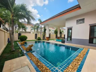 À louer 3 chambres maison à Bang Lamung, Chonburi