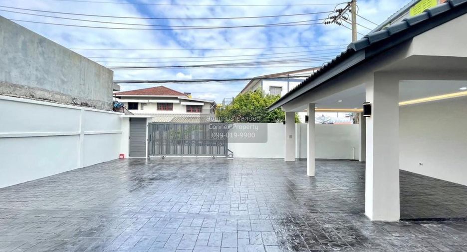 Продажа 4 спальни дом в Дон Муеанг, Бангкок