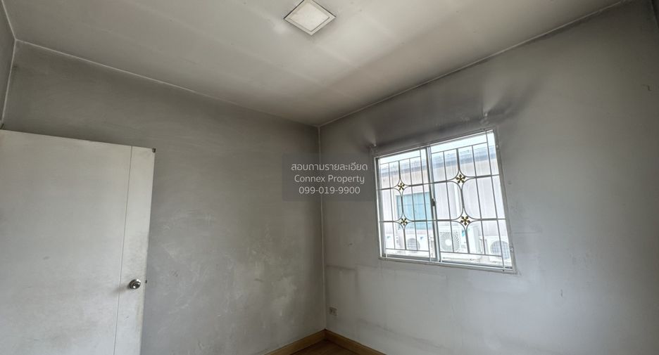 Reihenhaus zum Kauf mit 3 Zimmer in Bang Kruai, Nonthaburi
