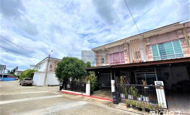 Reihenhaus zum Kauf mit 3 Zimmer in Bang Yai, Nonthaburi
