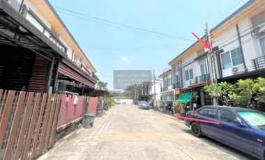 For sale 3 bedrooms townhouse in Mueang Nonthaburi, Nonthaburi