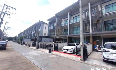 For sale 4 bedrooms townhouse in Bang Bua Thong, Nonthaburi