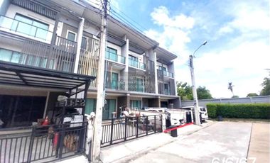 For sale 4 bedrooms townhouse in Bang Bua Thong, Nonthaburi