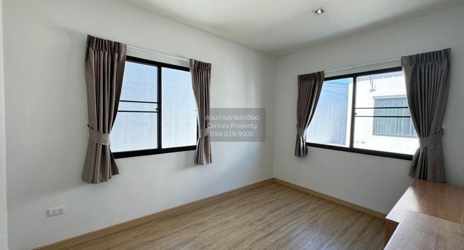 For sale 4 bedrooms house in Khan Na Yao, Bangkok
