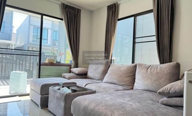 For sale 4 bedrooms house in Khan Na Yao, Bangkok