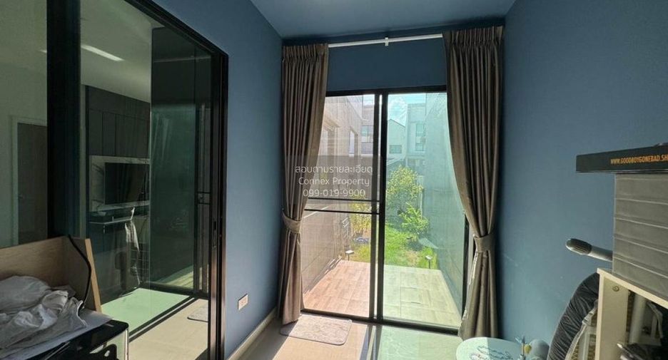 For sale 4 bedrooms house in Khan Na Yao, Bangkok