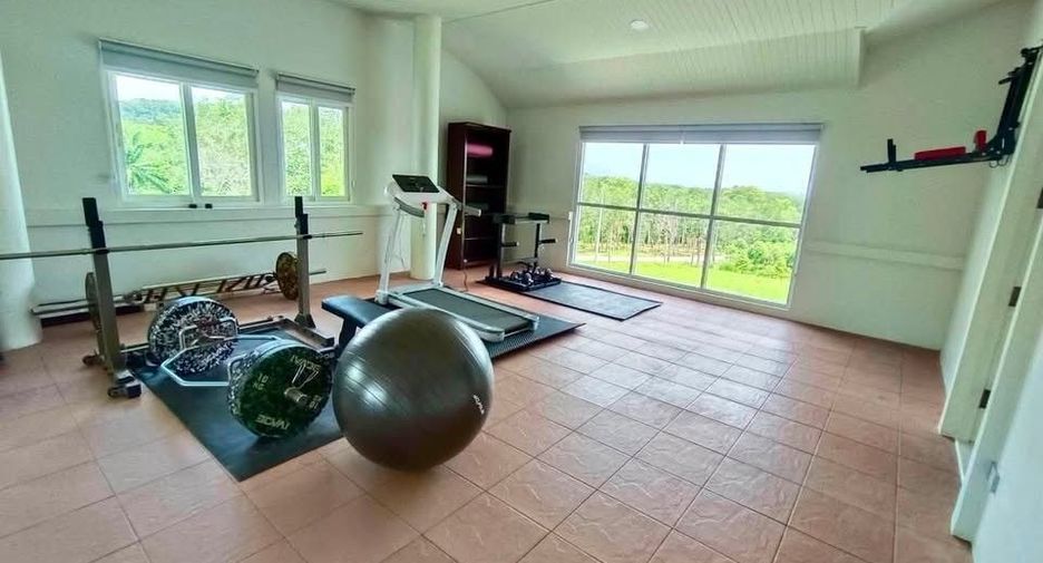 Villa en alquiler de 7 habitaciones en Thalang, Phuket