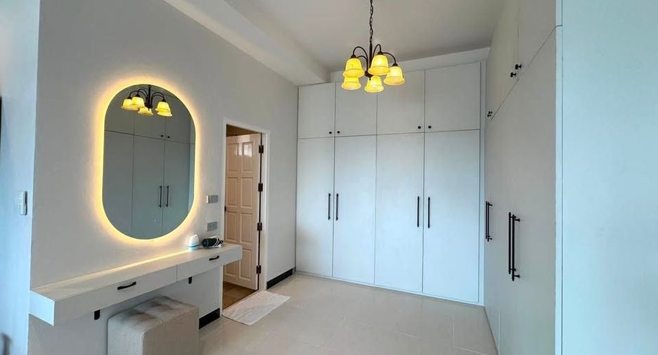 Villa en alquiler de 7 habitaciones en Thalang, Phuket