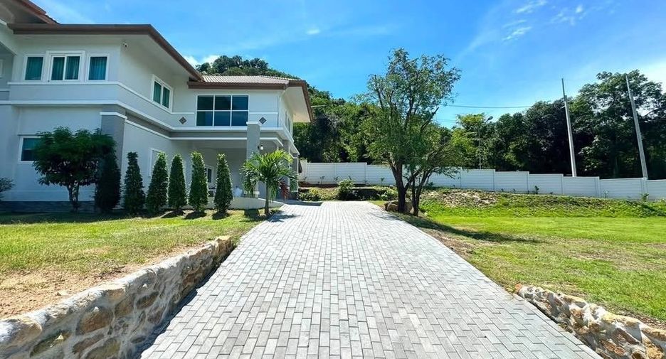 Villa en alquiler de 7 habitaciones en Thalang, Phuket