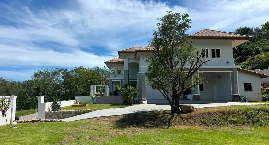 Villa en alquiler de 7 habitaciones en Thalang, Phuket