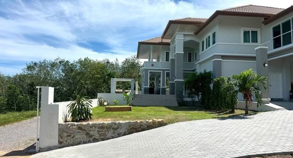 Villa en alquiler de 7 habitaciones en Thalang, Phuket