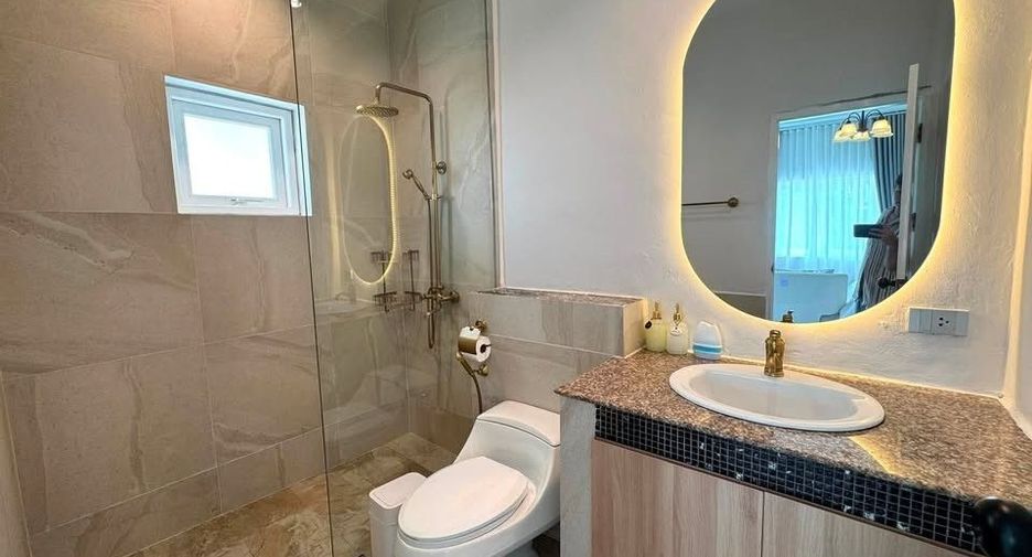Villa en alquiler de 7 habitaciones en Thalang, Phuket