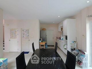 Продажа 3 спальни дом в Пращет, Бангкок